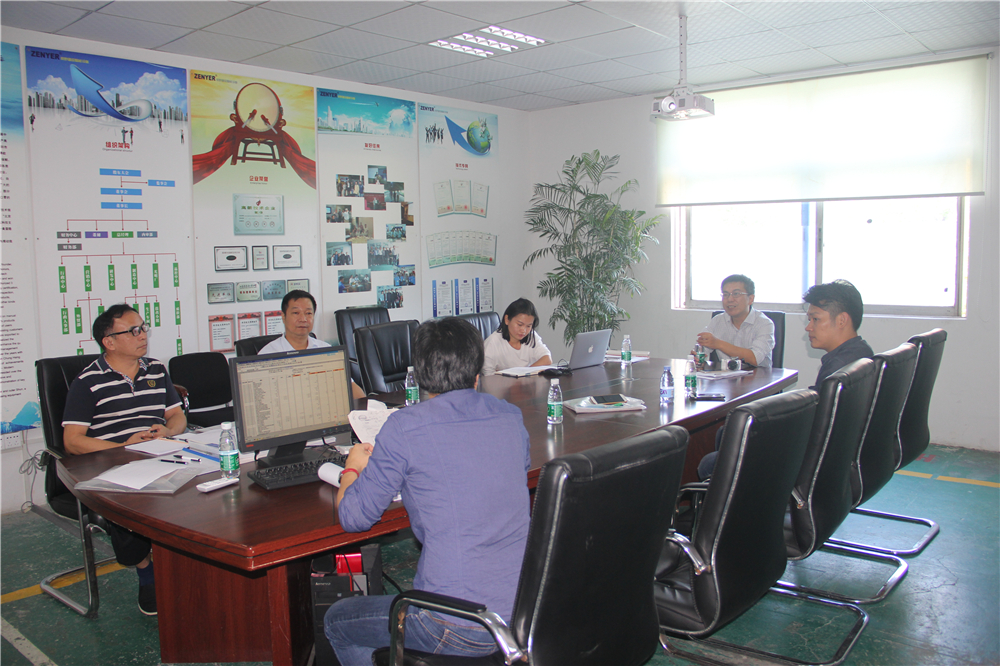 課題財(cái)務(wù)現(xiàn)場(chǎng)交流會(huì)1.jpg 課題財(cái)務(wù)現(xiàn)場(chǎng)交流會(huì)1.jpg